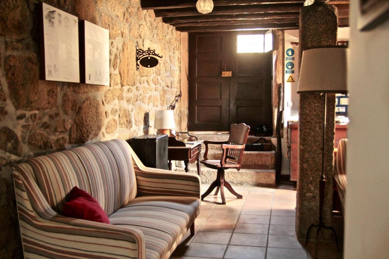 Casa Do Balcao Guest House Alcains Exterior photo