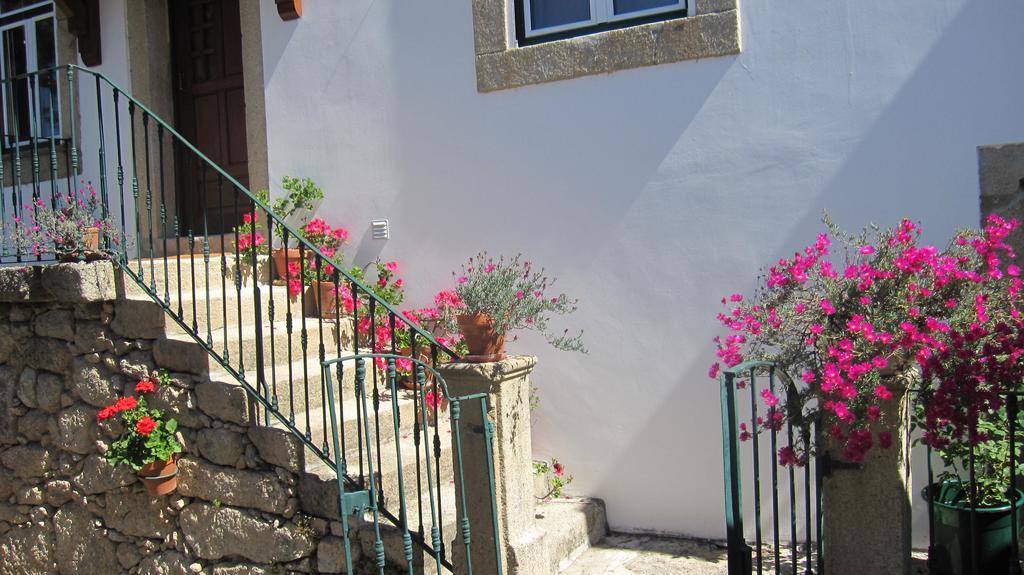Casa Do Balcao Guest House Alcains Exterior photo
